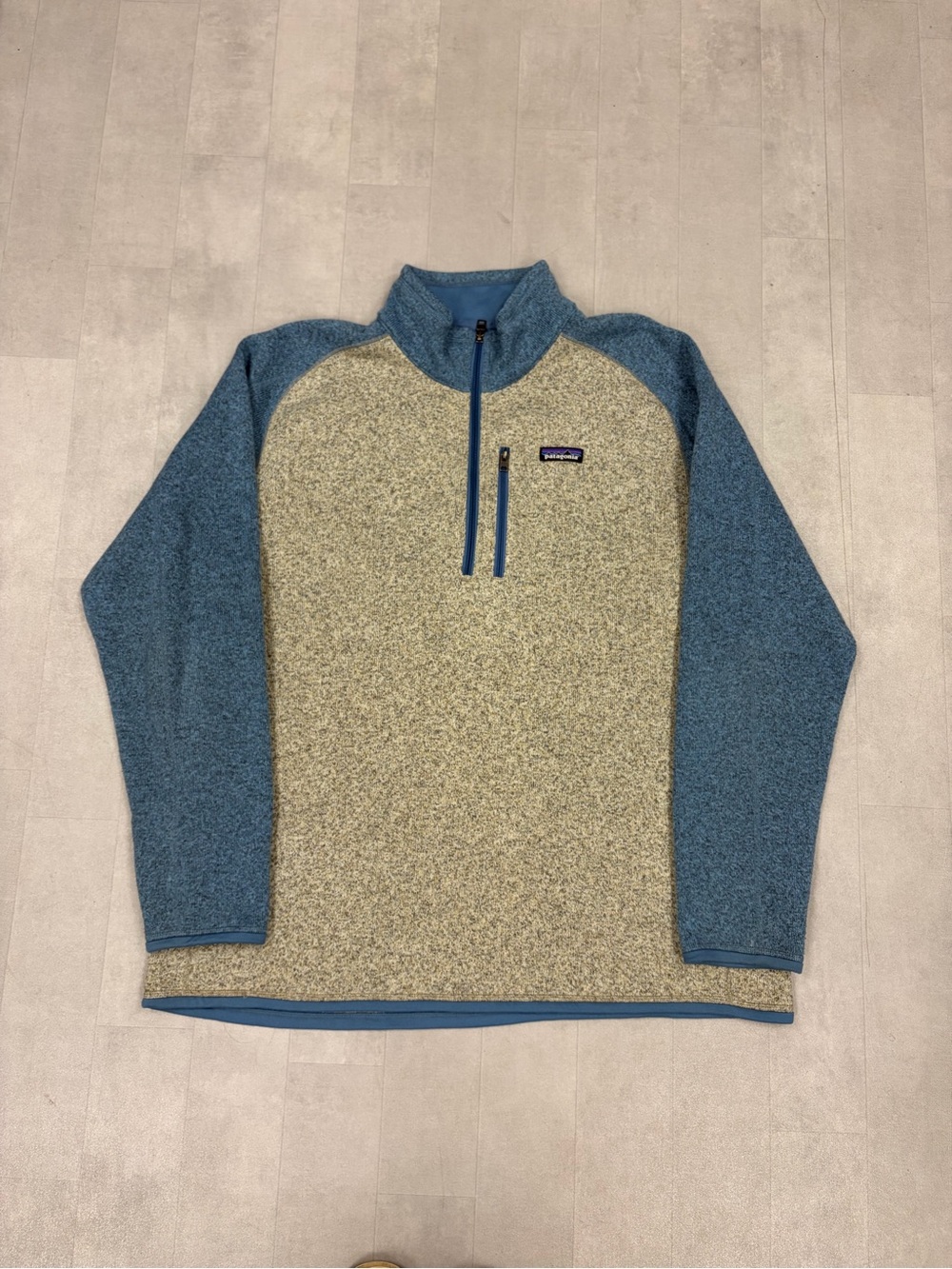 Patagonia Men's Two-Tone Quarter-Zip Fleece Pullover - Blue & Cream